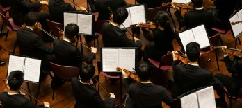 ヴィンチェンツォ・ミレッタリがマルトゥッチ、スクリャービン、リムスキー=コルサコフを指揮