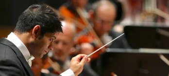 Alpesh Chauhan Conducts Bruckner