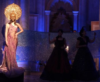 Carnival Extravaganza, Carnaval de Venecia 2027