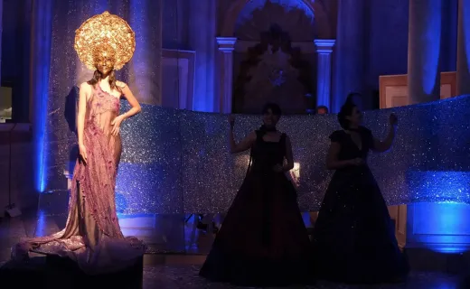 Carnival Extravaganza, Carnevale di Venezia 2027