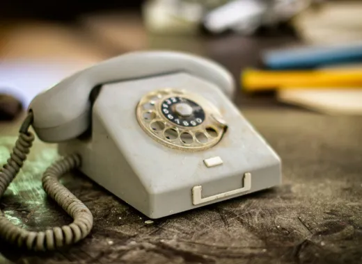 The Telephone et Trouble in Tahiti