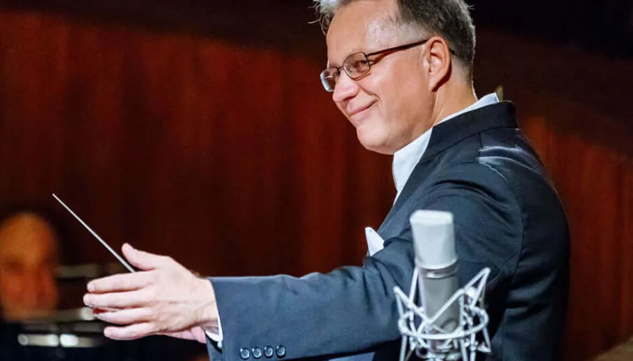 Andriy Yurkevych Conducts Beethoven And Dvořák